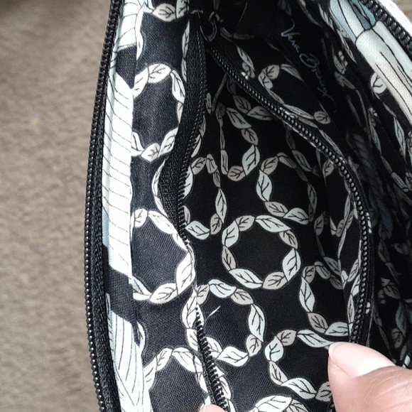 Vera bradley mini quilted wallet/bag - Picture 3 of 4